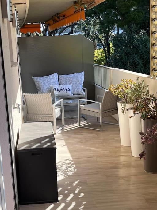Appartement Avec Terrasse, Vue Jardin Et Piscine Антиб Экстерьер фото